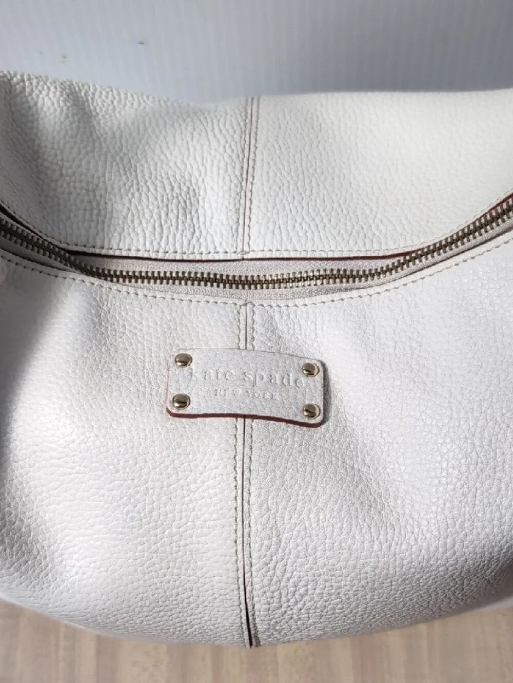 Kate Spade Off-White Pebbled Leather Hobo Shoulder Bag